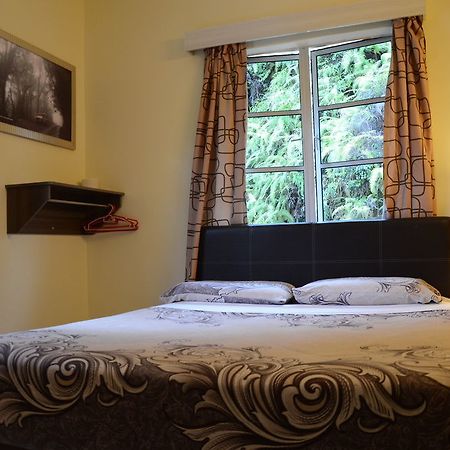 Father S Guest House Танах-Рата Екстер'єр фото