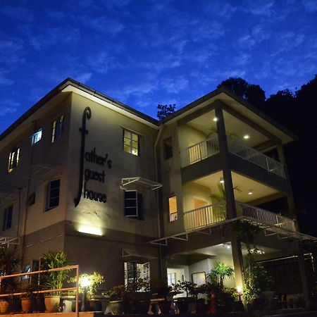 Father S Guest House Танах-Рата Екстер'єр фото