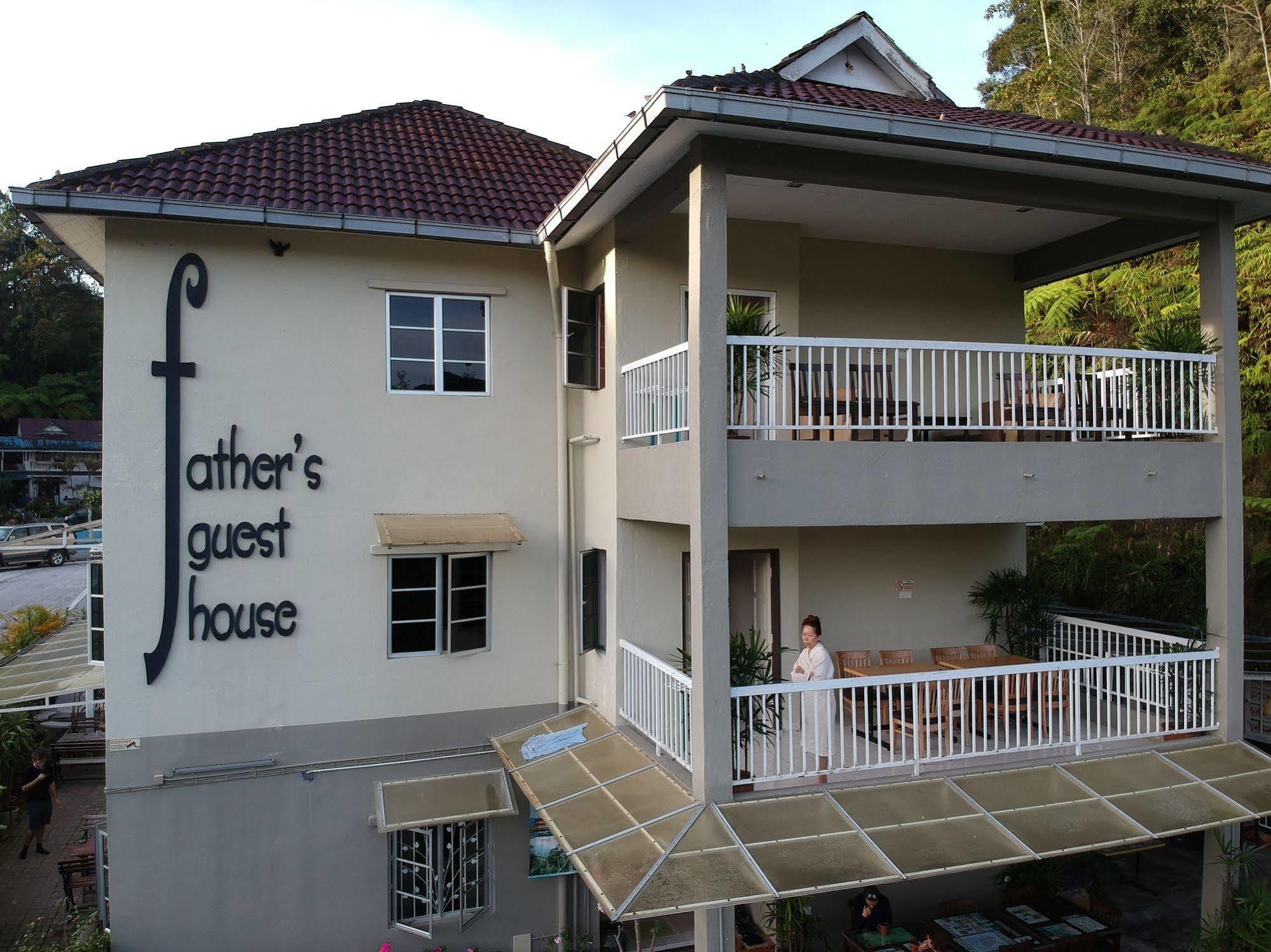Father S Guest House Танах-Рата Екстер'єр фото